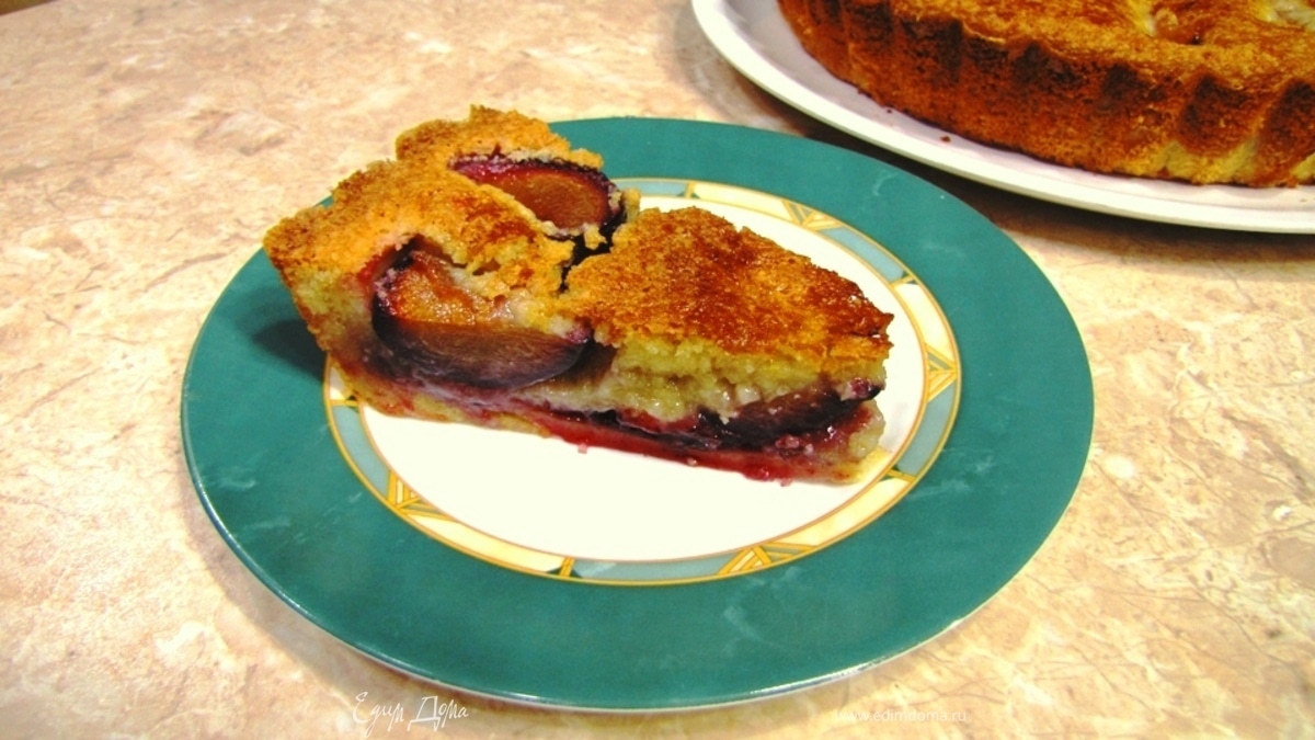 Пирог сливовый с франжипаном