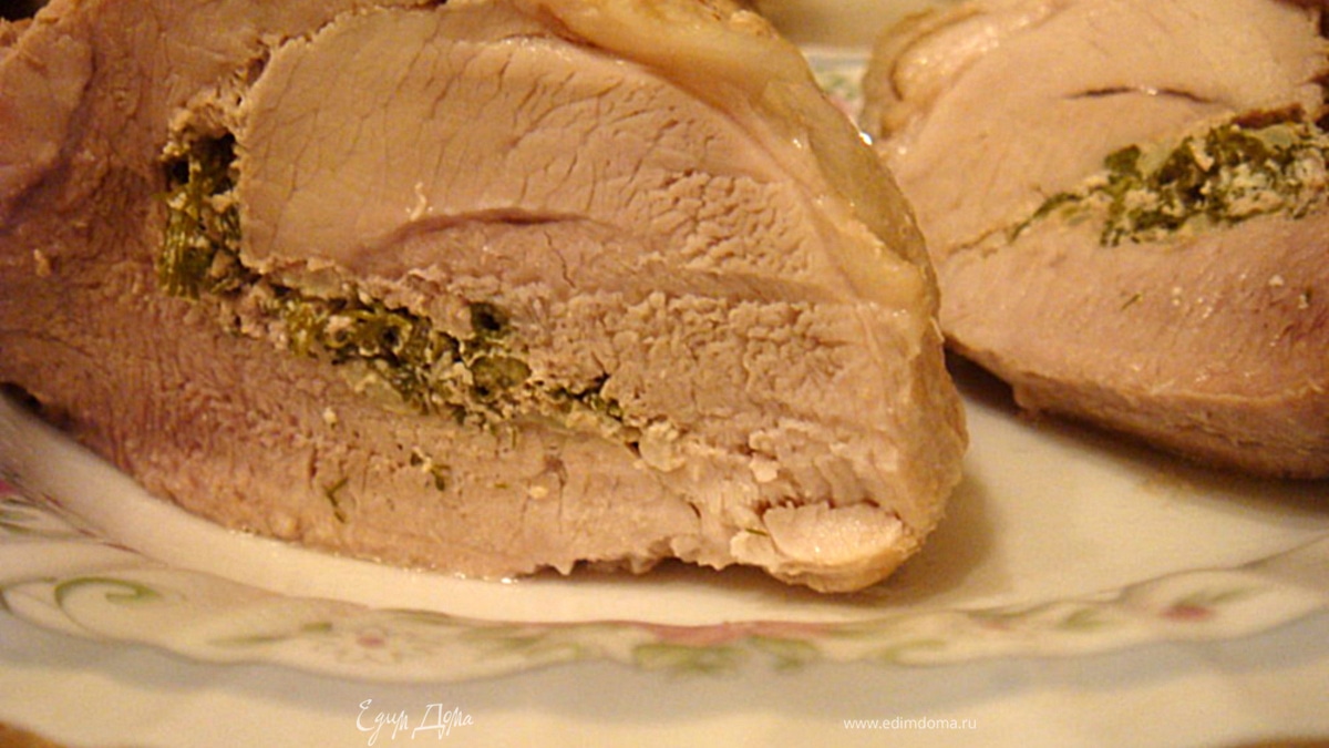 Рулет из свинины с укропом
