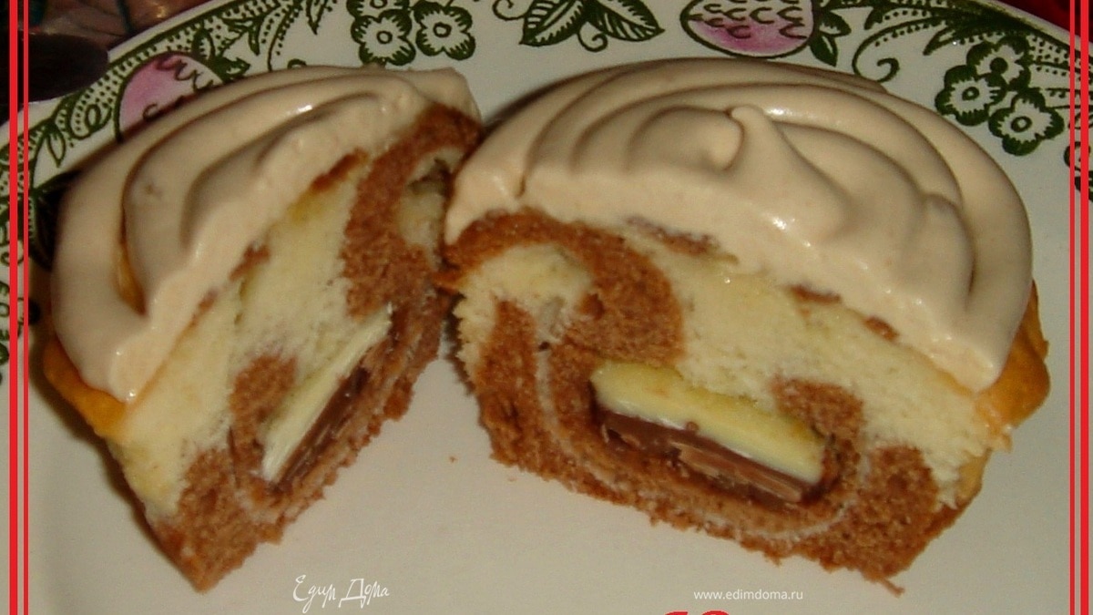 Маффины бисквитные с молочно-белым шоколадом