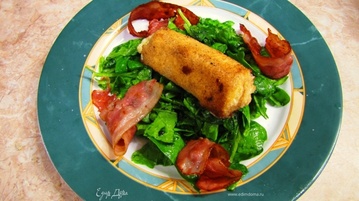 Сыр, зажаренный в сухарях