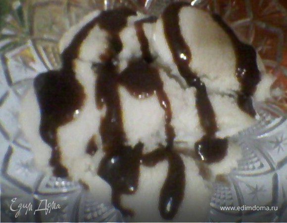 Банановое мороженое с шоколадом