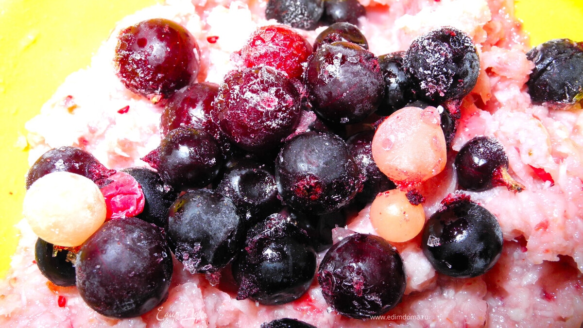 Приправа из хрена с клюквой и фейхоа