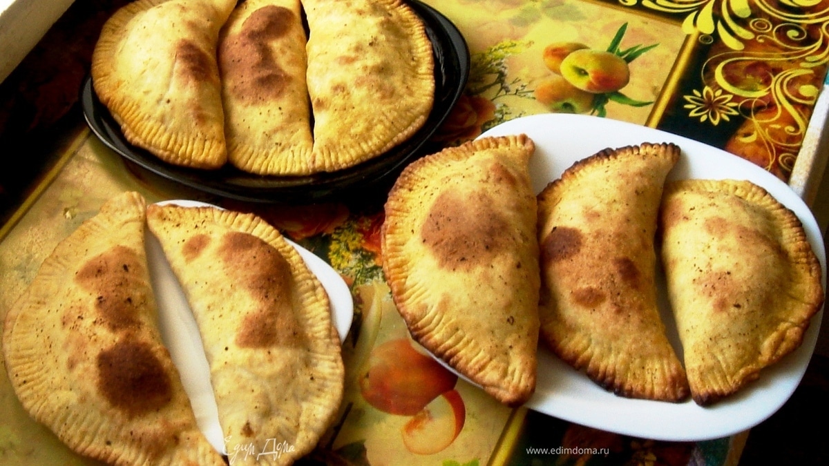 "Крымские" или Печёные Чебуреки