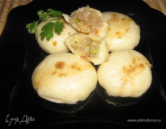 Паровые булочки с мясом и капустой. Паровые булочки с мясом и капустой.