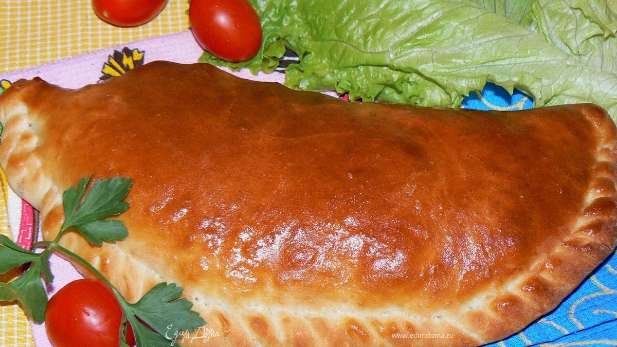 Итальянская пицца Кальцоне