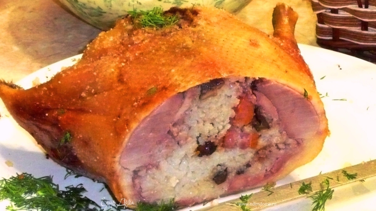 Утка без костей с начинкой