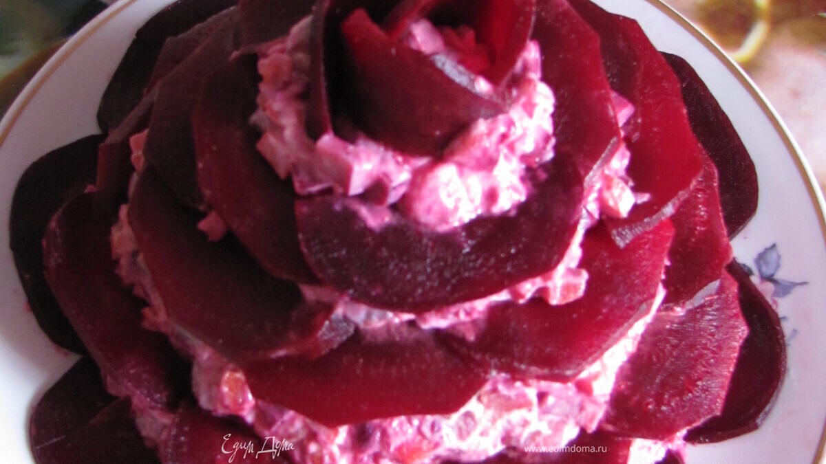 Салат "Черная роза"