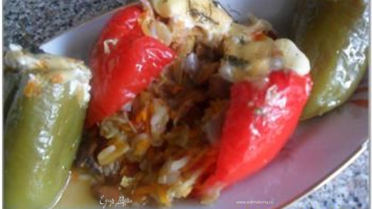 Перец, фаршированный капустой и грибами