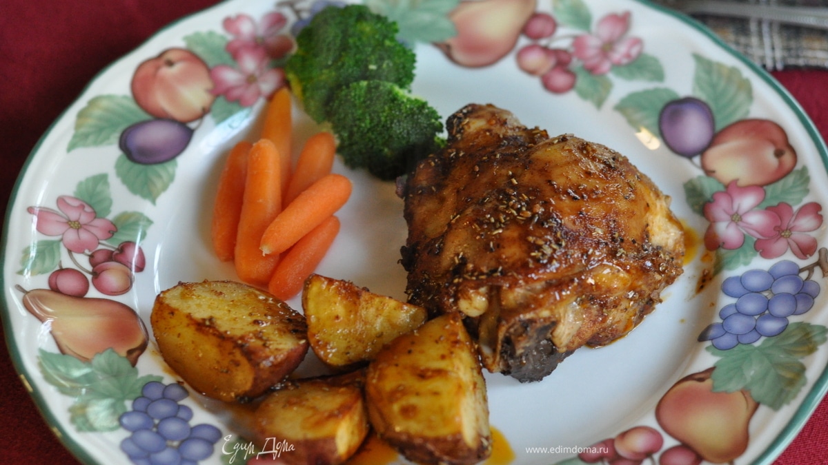 Курочка с розмарином и картофелем