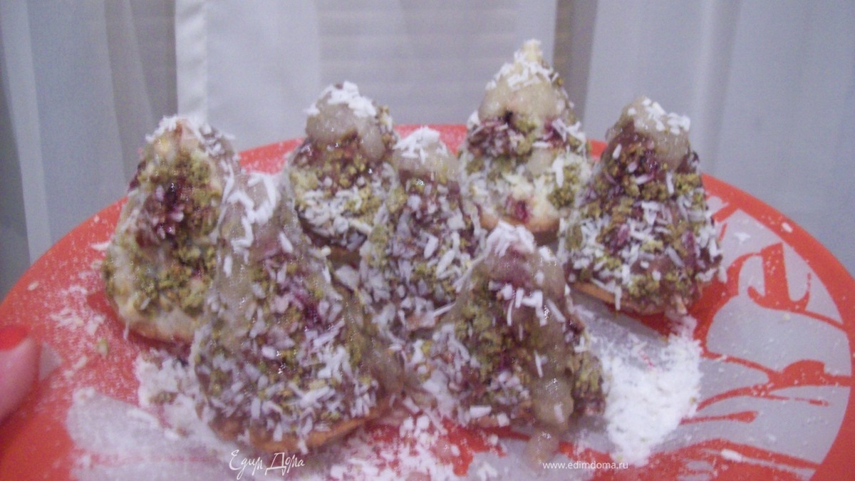 Бисквитное пирожное "Новогодняя ёлка" 