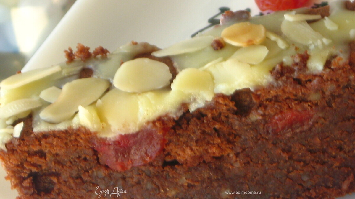 Быстрый шоколадно-миндальный пирог