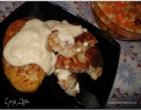 Картофельные зразы и лепешки с одной начинкой