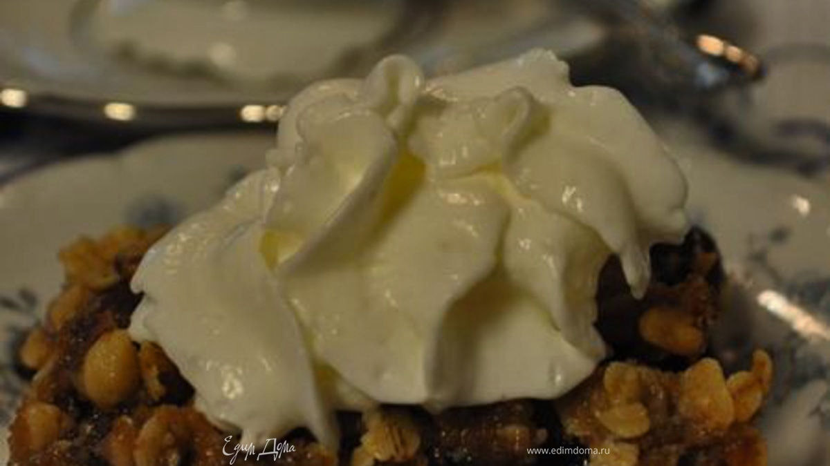 Пирог с черникой и грецкими орехами