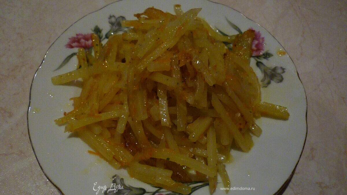 Очень ароматный и вкусный жаренный картофель