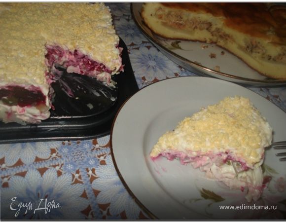 Салат «Кальмары под шубой» Салат «Кальмары под шубой»