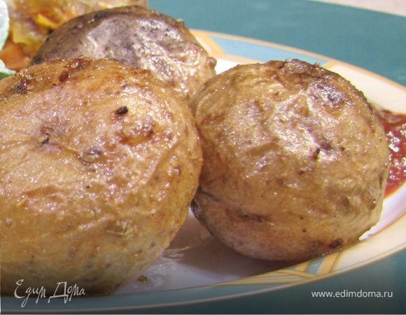 Запеченный картофель с семенами фенхеля