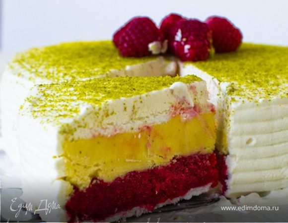 Меренговый торт с малиновым и ванильным мороженым