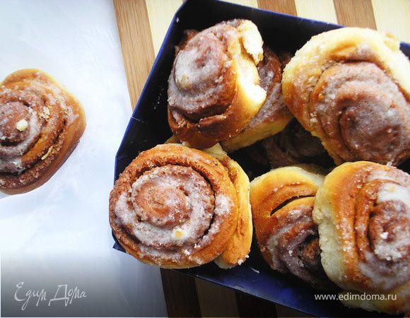 Булочки Cinnabon с корицей и сладкой глазурью Булочки Cinnabon с корицей и сладкой глазурью
