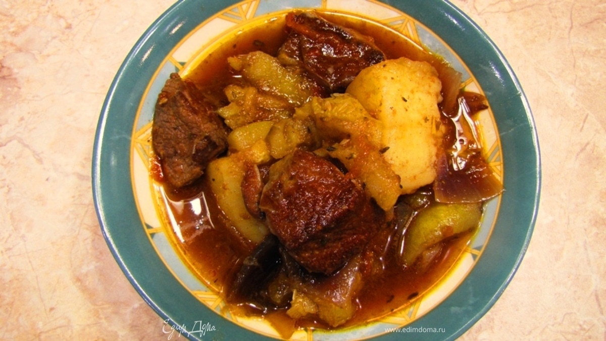 Баранина тушеная по-румынски