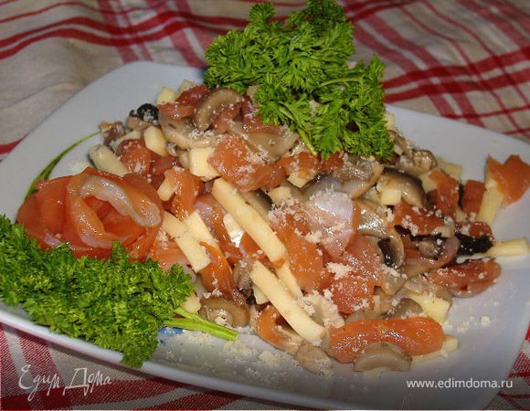 Салат из семги с грибами
