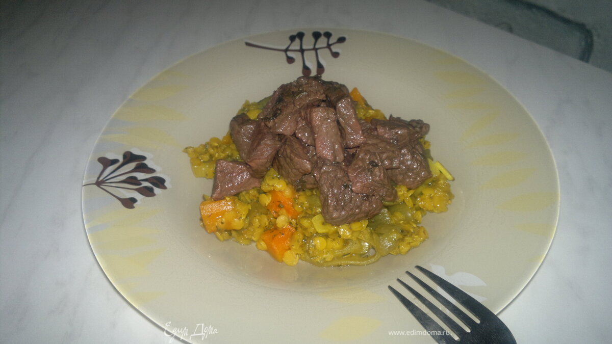 Чечевичная похлебка с тыквой, луком и куркумой и говядина в вине ( быстрый вариант )