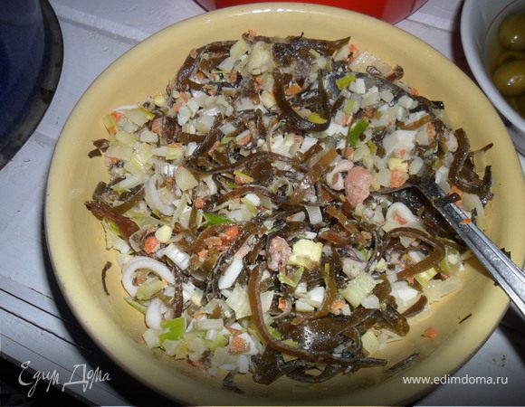 Салат с морепродуктами 