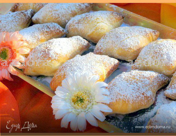 Слоёные булочки с манным кремом Слоёные булочки с манным кремом