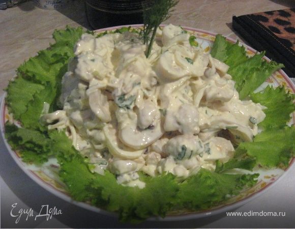 Салат из кальмаров