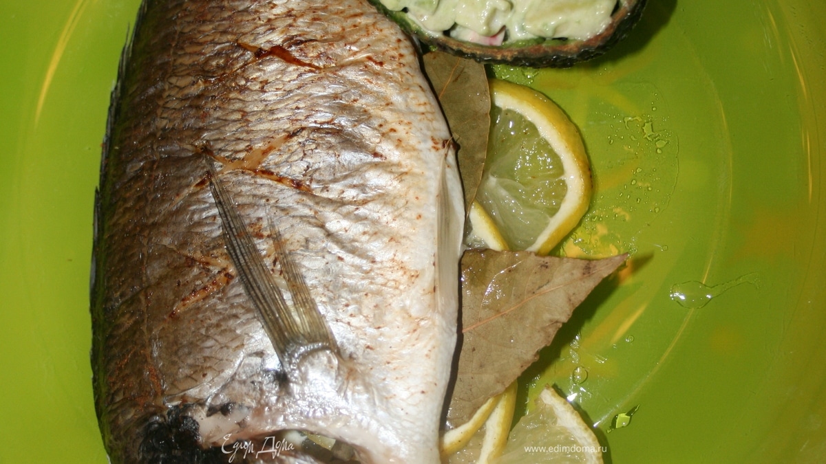 Дорада с лимоном