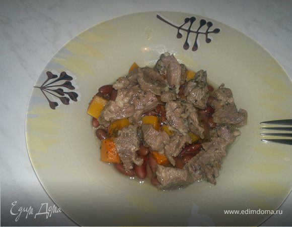 Фасолевая похлебка с бараниной и тыквой.