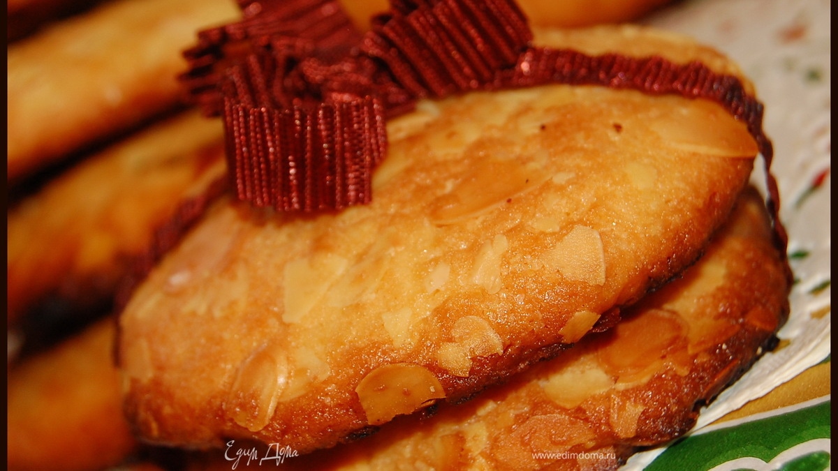 Хрустящее печенье к кофе