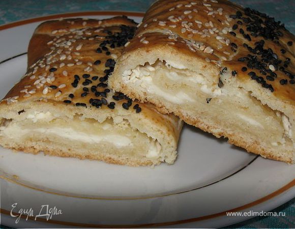 Рулет с брынзой Рулет с брынзой