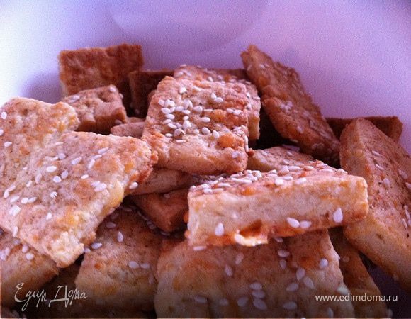 Сырные крекеры