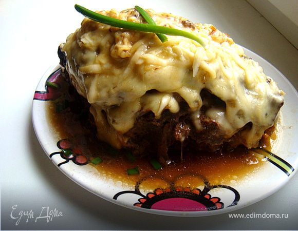 Печень говяжья, запеченная под сырной шапкой Печень говяжья, запеченная под сырной шапкой