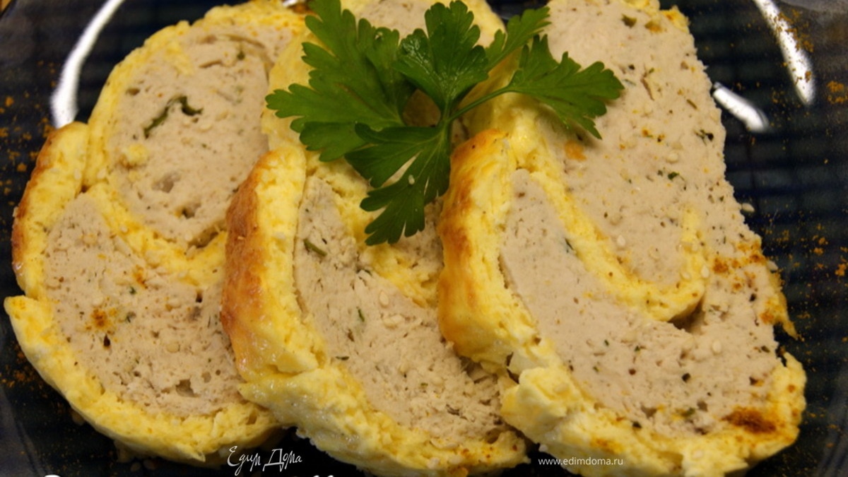 Нежный мясной рулет