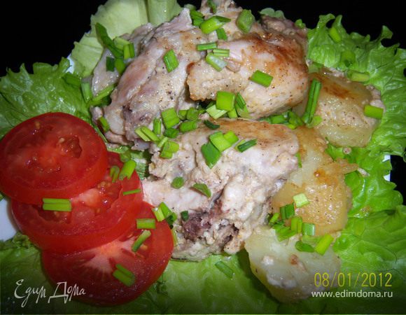 Курица запечённая с картошкой Курица запечённая с картошкой
