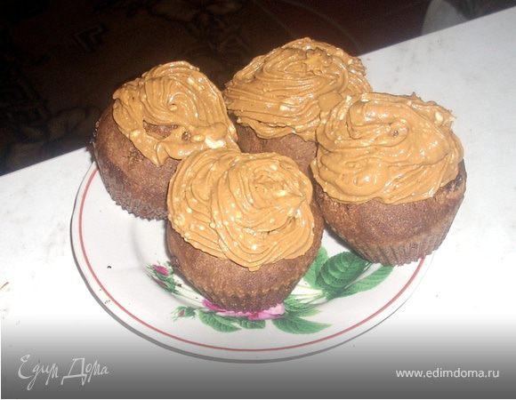 Кексы с ягодами и какао