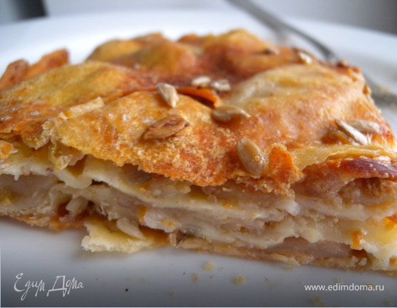 Пирог с яблоками, злаковыми хлопьями и семечками