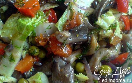 Рецепт Тёплый салат с вешенками и пекинской капустой