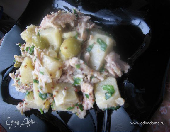 Рецепт теплого мясного салата с картофелем в булочках: приготовление и секреты