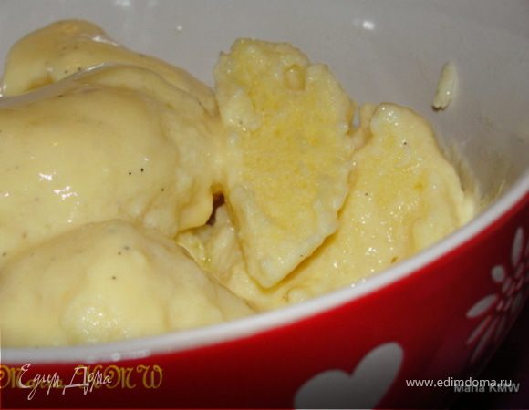 Творожно-манные клецки с ванильным соусом Творожно-манные клецки с ванильным соусом