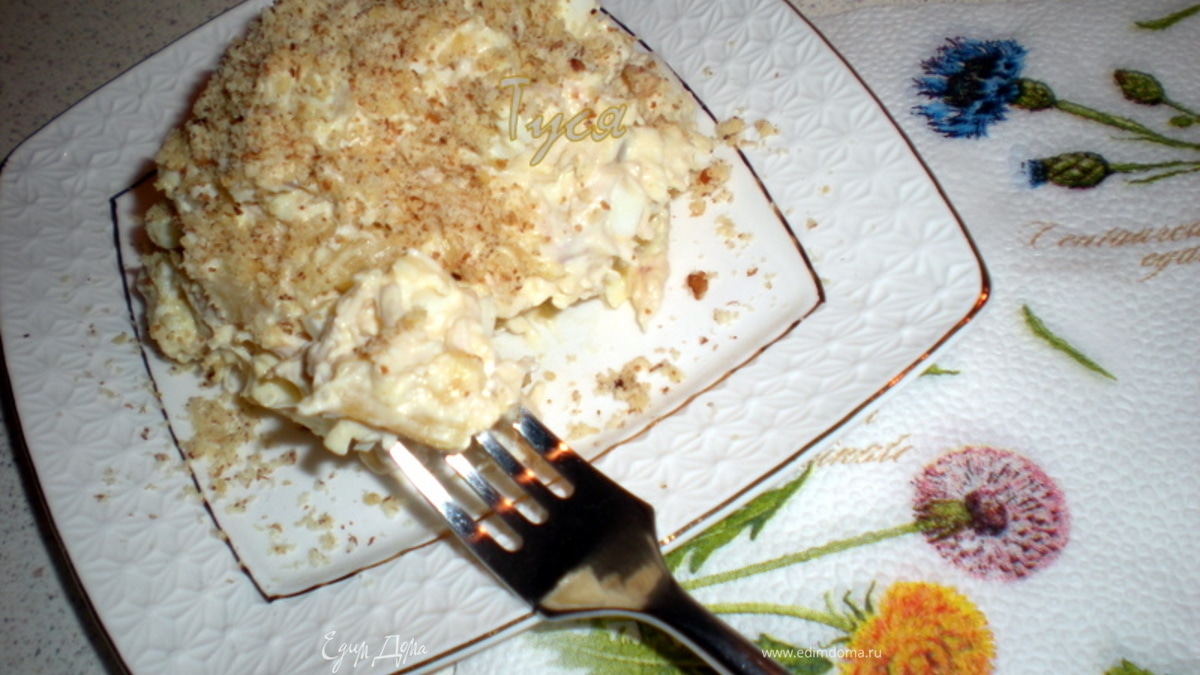 Салат из курицы, ананаса и свити для друзей