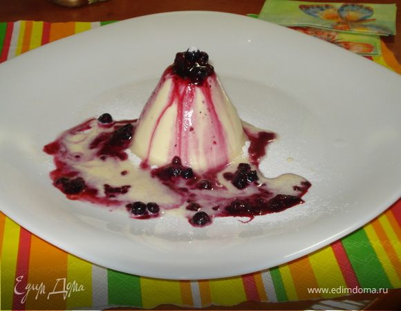 Десерт из сливок (Panna cotta) Десерт из сливок (Panna cotta)