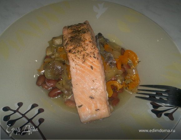 Рыбно-бобовая похлебка со сладким перцем и лесными грибами Рыбно-бобовая похлебка со сладким перцем и лесными грибами