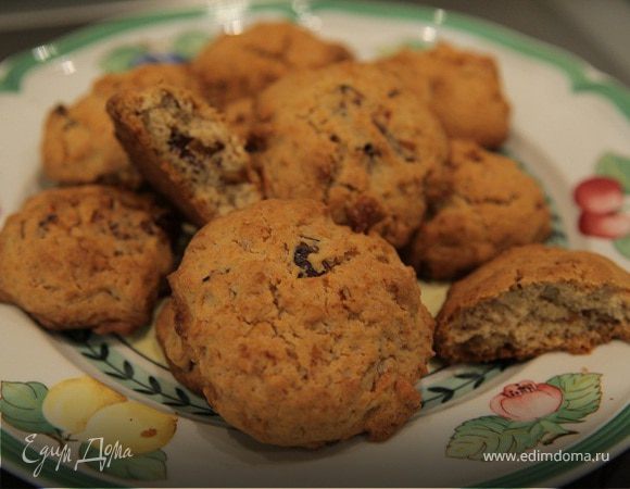 Печенье с финиками и орехами Печенье с финиками и орехами