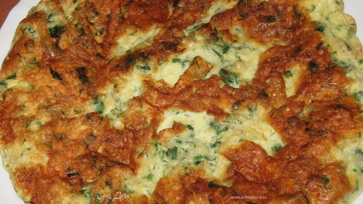 Простенький омлетик с зеленью на завтрак