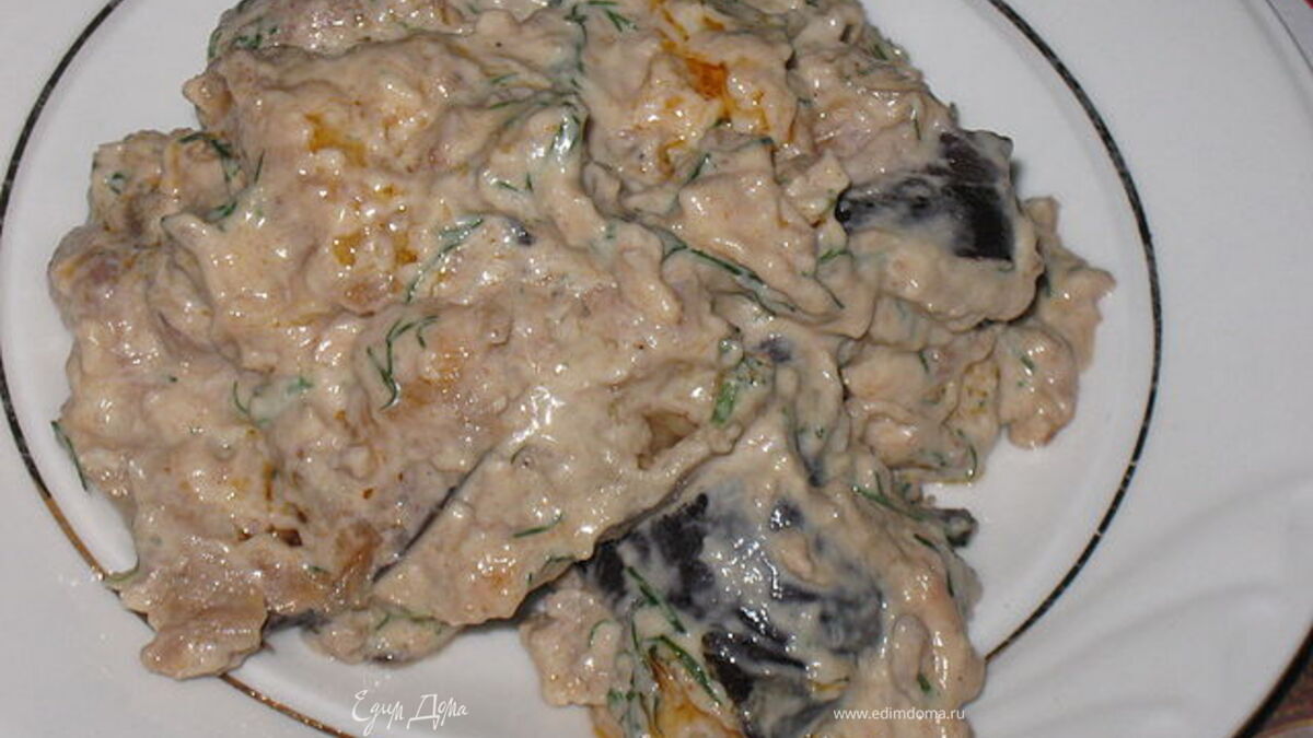 Баклажаны с чесноком и орехами в тхине