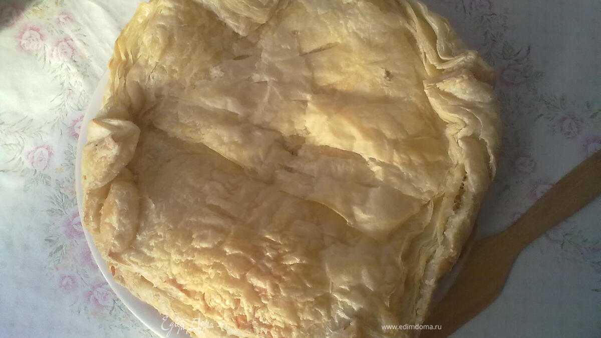 Пирог слоеный с курицей