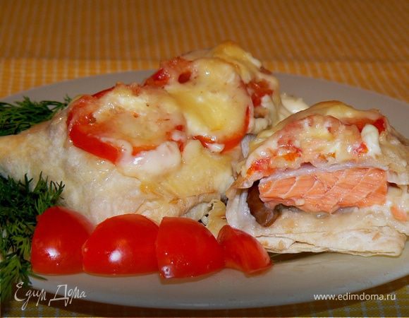 Красная рыба в лаваше