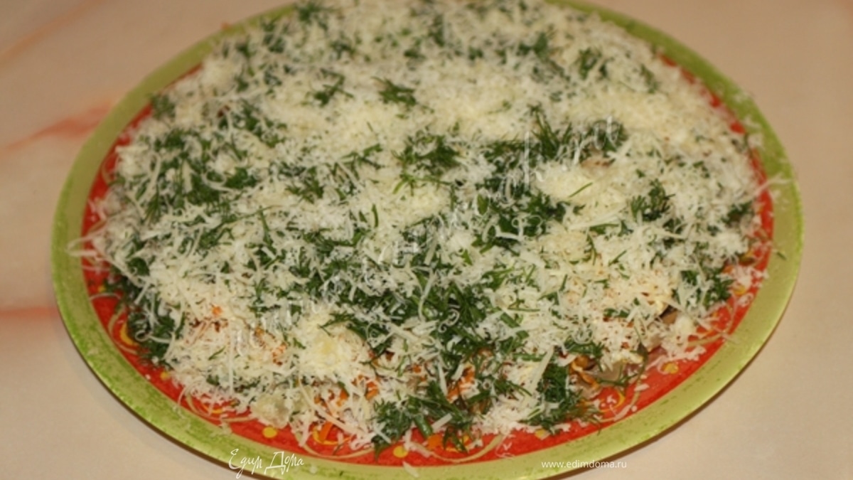 Сырный салат с грибами